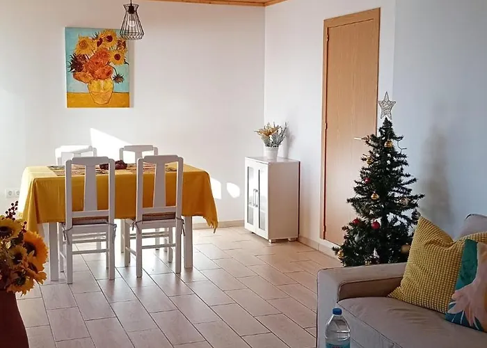 Sunflower - Madalena - Pico Nyaraló